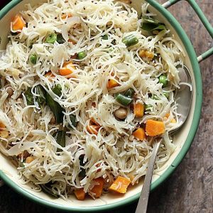 Semiya Upma mit Gemüsekorma